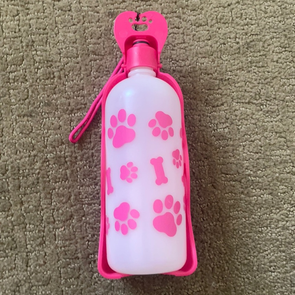 Dog water travel container - Picture 1 of 3